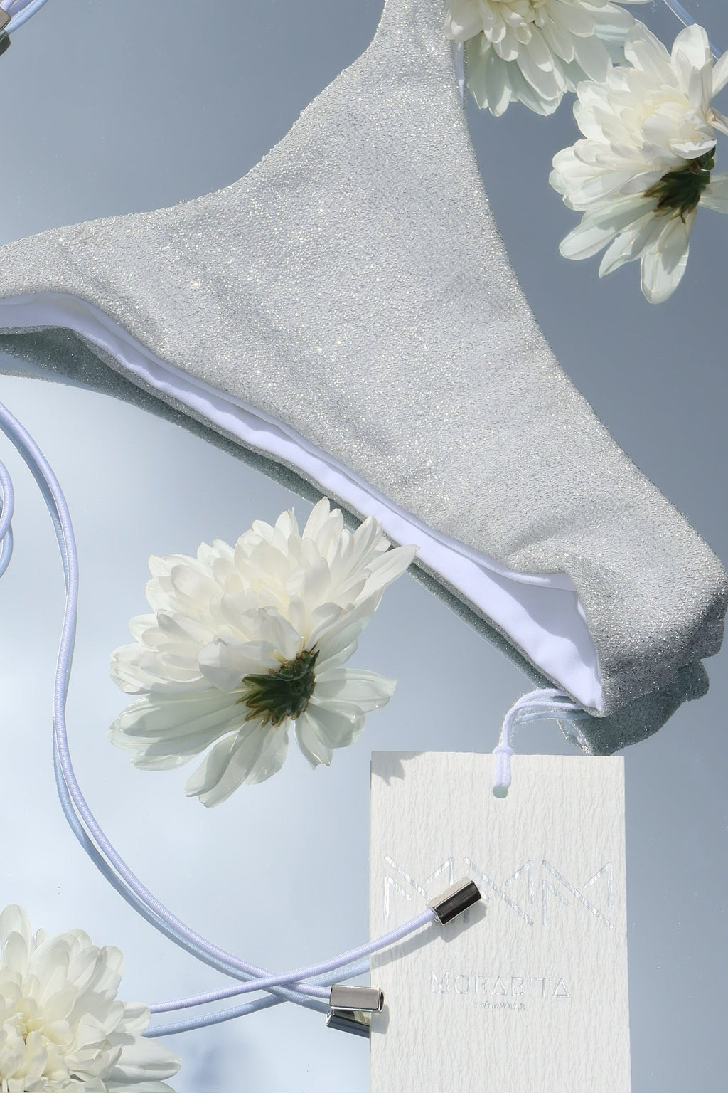 Bas de bikini effronté Quartz White | Paréo vendu séparément